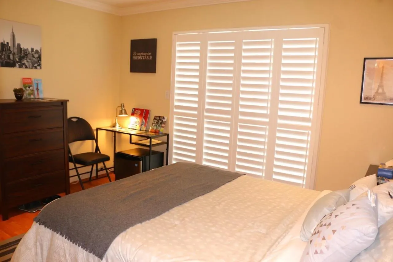 Cozy Room In Vancouver Homestay